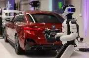 BMW Perkenal Robot Humanoid AI AEON di Kilang Jerman, Janji Tak Ganti Pekerja