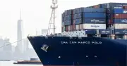 CMA CGM Arahkan Kapal di Teluk Ambil Perlindungan, Suez Digantung