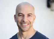 Guru Kesihatan AS Peter Attia Tinggalkan CBS Selepas E-mel Epstein Dibongkar