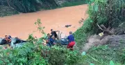 Pemandu Maut Selepas Kereta Terjun Ke Sungai Di Seremban