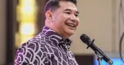 Rafizi Ketawa Tangani Dakwaan Rasuah Terkait Perjanjian Dengan Syarikat UK