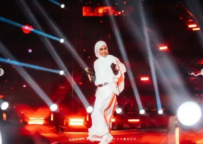 Ella, Ratu Rock Malaysia, Akan Persembah di Singapura dalam Jelajah 'Majlis Tertinggi Rockqueen'