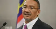 Hishammuddin Mohon Keahlian Umno Dipulihkan, Kata Asyraf Wajdi Dusuki