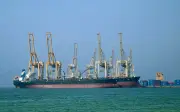 Iran Kalahkan AS dengan Menggunakan Strategi Mereka Sendiri di Selat Hormuz