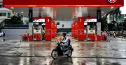 Kemboja Siasat Penutupan 2,000 Stesen Minyak Didakwa Kekurangan Stok