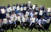 Keputusan SPM 2025 Catat Pencapaian Terbaik, 94.29% Calon Layak Sijil