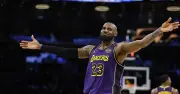 LeBron James Sama Rekod NBA Untuk Permainan Musim Biasa Terbanyak