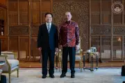Malaysia dan China Perkukuh Kerjasama Diplomatik dan Keselamatan di Tengah Ketegangan Global