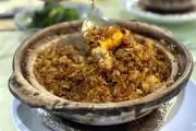 Nasi Claypot Lemak Babi di Chong's Cuisine Melaka: Gem Tersembunyi yang Menggoda Selera