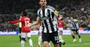 Newcastle 10 Pemain Kalahkan Man Utd 2-1, Tamatkan Rekod Tanpa Kalah Carrick
