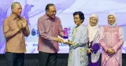 PM Anwar Umumkan PRISMAnita, Pusat Sehenti Bantu Wanita Tangani Isu Sosial