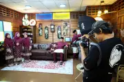 Studio Fotografi di Sabah Kekal Relevan, Abadikan Memori Aidilfitri Meski Era Kamera Pintar