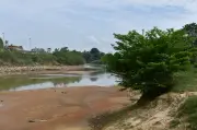 Sungai Golok Menjadi Cetek, Jarak Malaysia-Thailand Kelihatan Lebih Dekat di Rantau Panjang