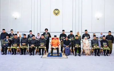 Agong Kurniakan Surat Cara Pelantikan kepada 14 Hakim di Istana Negara
