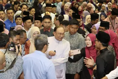 Anwar gesa belia Malaysia kuasai geopolitik, waspada maklumat palsu