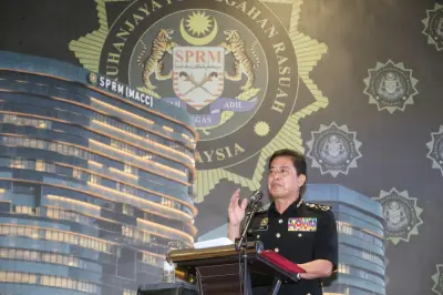 Azam Baki Beri Amaran 'Perang Naratif' Boleh Jejaskan Usaha Anti-Rasuah