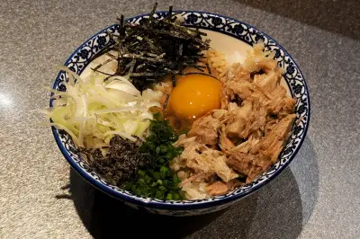 Blue Hour: Tempat Makan Malam Baharu di PJ SS2 Hidangkan Makanan Selesa Jepun Seperti Aburasoba