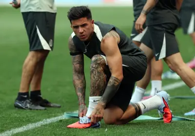 Chelhea Gantung Enzo Fernandez Dua Perlawanan Atas Komen Masa Depan