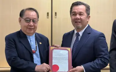 Jeffrey Kitingan Dilantik Pengerusi Agensi Sabah Walaupun Janji Duduk Dalam Pembangkang