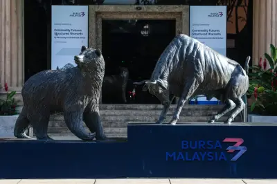 Jualan saat akhir seret Bursa Malaysia rendah, pelabur beralih ke saham sederhana dan kecil