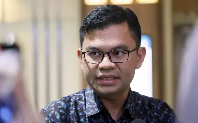 Kekurangan Minyak di Stesen Berpunca Gangguan Setempat, Bukan Isu Bekalan Nasional - Menteri