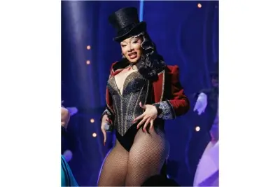 Megan Thee Stallion Alami Keletihan Melampau, Runtuh Di Atas Pentas Broadway