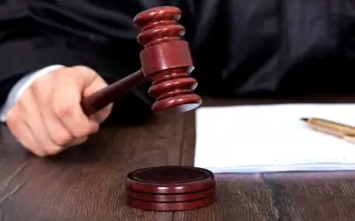 Pekerja Kedai Jam Mewah Dipenjara Setahun, Sebat Kerana Curi 12 Jam Bernilai RM2.6 Juta