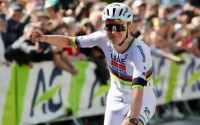 Pogacar atasi pendatang baru Seixas untuk raih kejuaraan Liege ketiga berturut-turut