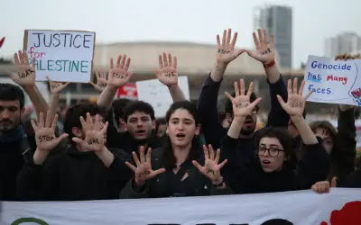 Rakyat Israel Seru Hentikan Perang dengan Iran, Nyanyikan 'Jangan Bom'