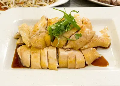 Restoran Missokimissok di Taman Cheras Hidangkan Ayam Qingyuan Premium untuk Peminat Sejati