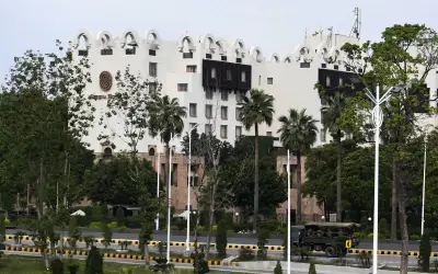 Rundingan AS-Iran Masuk Hari Kedua, Ketegangan di Selat Hormuz Meningkat