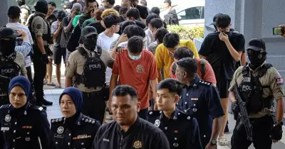 Serbuan Berpakaian Topeng Berakhir dengan Denda Ringan di Kuala Lumpur