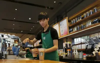 Starbucks Tawarkan Bonus AS$1,200 untuk Barista Cepat dan Mesra