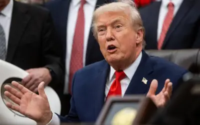 Trump Dakwa Angkatan AS 'Membersihkan' Selat Hormuz, Kapal Peletak Ranjau Iran Ditenggelamkan