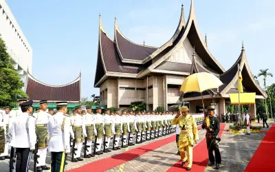 Tuanku Muhriz Tegaskan Pemegang Jawatan Tinggi Perlu Buat Keputusan Berdasarkan Fakta