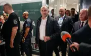Bekas Presiden Bulgaria Pimpin Undian Parlimen dengan Kemenangan Besar