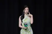 Bintang C-Drama Esther Yu Memukau Kuala Lumpur dalam Pertemuan Peminat Pertama di Malaysia