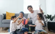 Cuti Bersama Ibu Bapa Dapat Ringankan Beban Ibu, Kata Aktivis