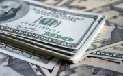 Dolar AS Jatuh ke Paras Terendah Dua Minggu Selepas Gencatan Senjata Trump dengan Iran