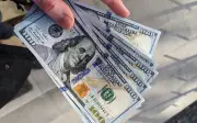 Dolar Stabil Menjelang Keputusan Fed di Tengah Perang Iran