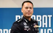 Dua Remaja Ditahan Polis Disyaki Tinggalkan Bayi di Depan Surau Johor Bahru