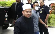 Ebit Lew diarah bela diri atas 11 pertuduhan gangguan seksual