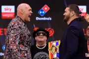 Fury Ragut 'Saya Masih Ada' Sambil Pandang Joshua, Tapi Ujian Rusia Dahulu