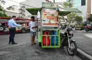 Harga Gas LPG Melambung Tinggi, Penjaja Makanan Jalanan Filipina Tertekan