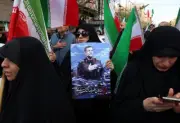 Iranian Berikrar 'Lawan Hingga Akhir' di Pengebumian Panglima Tentera Laut Pengawal Revolusi
