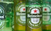 Jualan Bir Heineken Menurun dalam Ekonomi Global yang 'Semakin Kompleks'