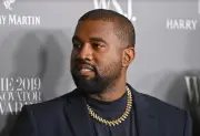 Kanye West Tawar Bertemu Komuniti Yahudi UK Semasa Bantahan Festival Meningkat