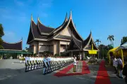 Kebuntuan Negeri Sembilan: Dua laluan selari dalam demokrasi
