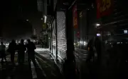 Kejutan Tenaga Perang Iran Gelapkan Malam Kaherah, Ekonomi Informal Terjejas