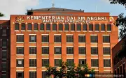 Kementerian Dalam Negeri kaji semula larangan buku yang diwartakan